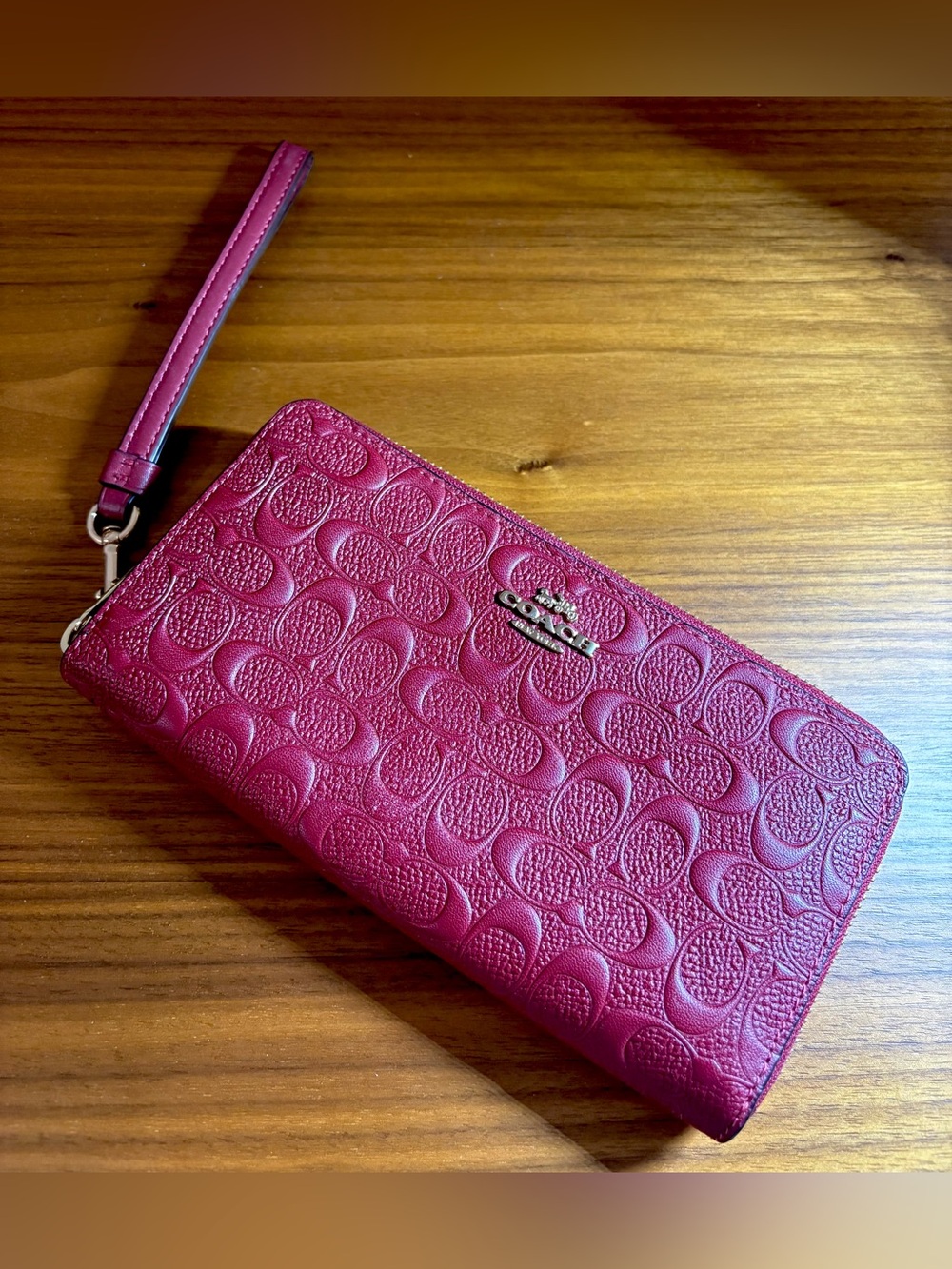 NWOT Coach Red Long Wallet With Signature Logo Classic Style